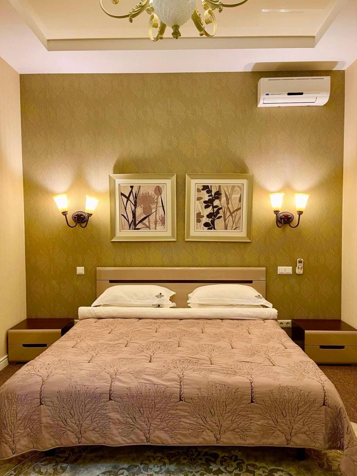 Villa-Sofia Mini-Hotel Oldenburg Bagian luar foto